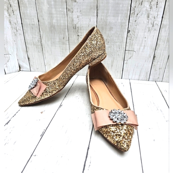 Crown & Ivy Gold Shimmery Sequins Flats W/ Low Heel & Rhinestone Bow Detail 7.5M - Picture 13 of 16
